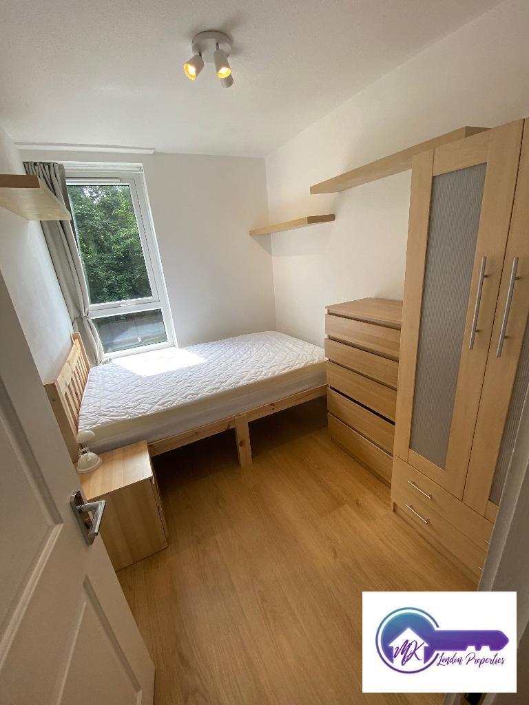 Kildare Walk, Westferry, London, E14 7DB
